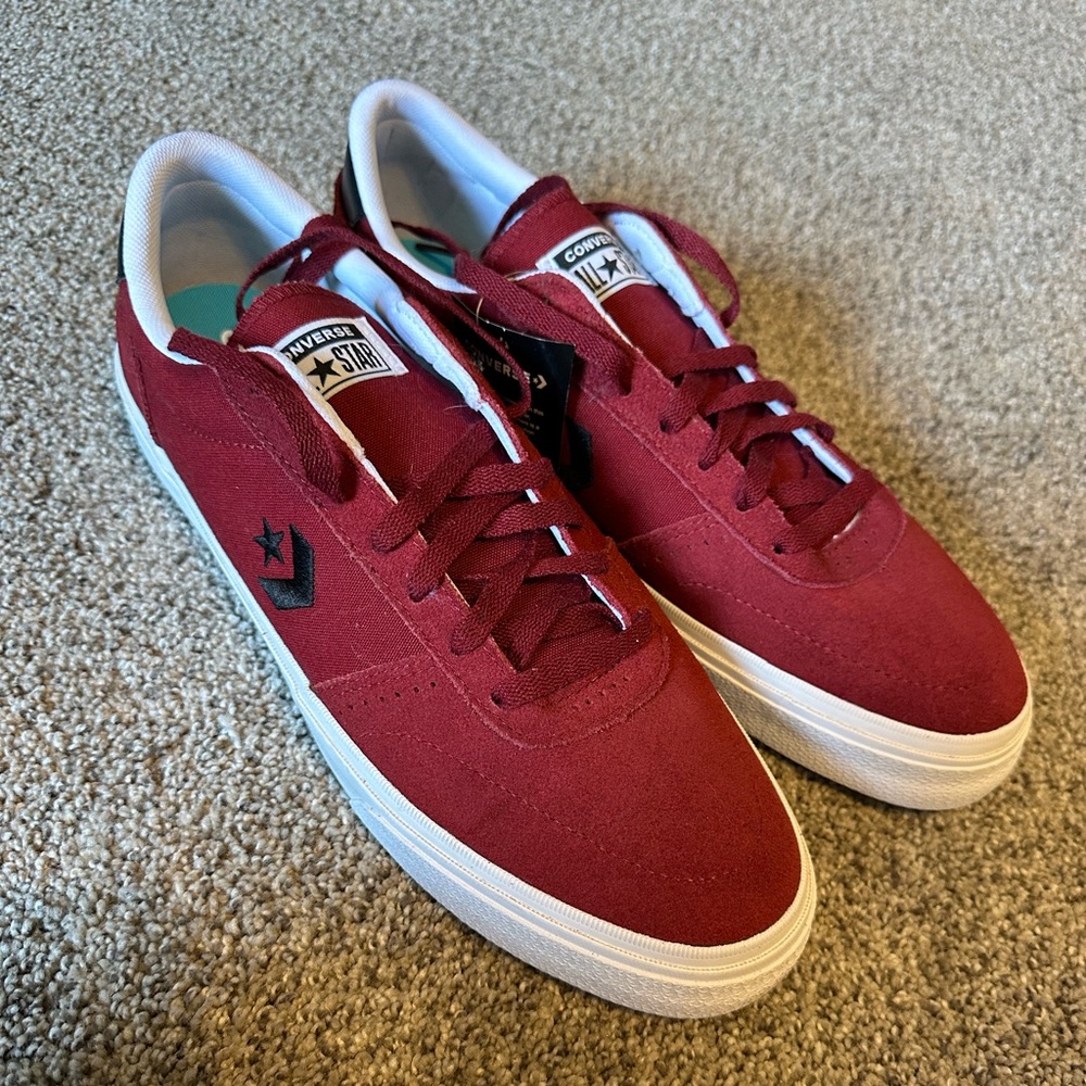 Men’s brand new converse